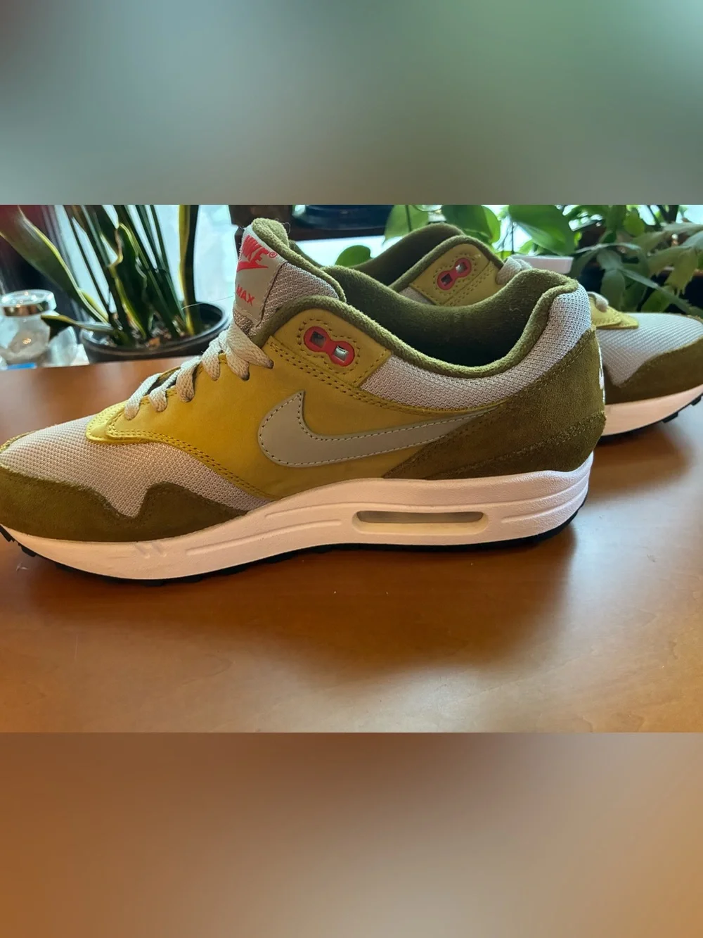 Nike Olive Air Max 1 Premium Retro Olive Curry Pack Sneakers 9.5M